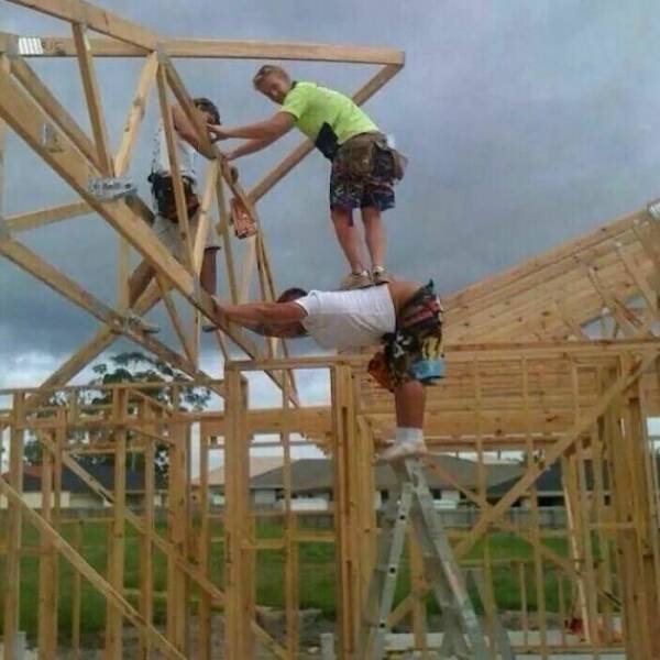 Epic Fails On The Job (25 pics)