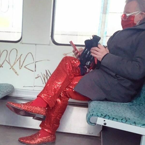 Weird People In The Subway (26 pics)