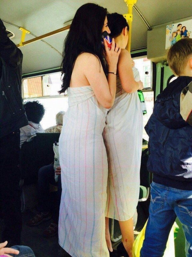 What Is Going On Here? (48 pics)
