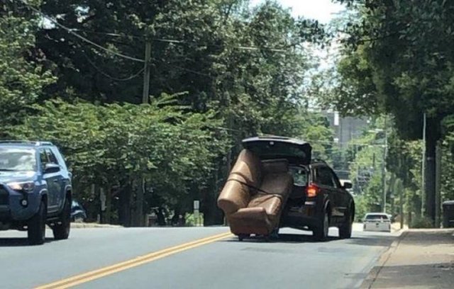 What Is Going On Here? (48 pics)