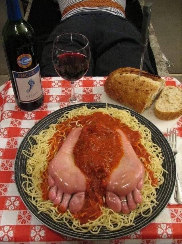 What Is Going On Here? (48 pics)