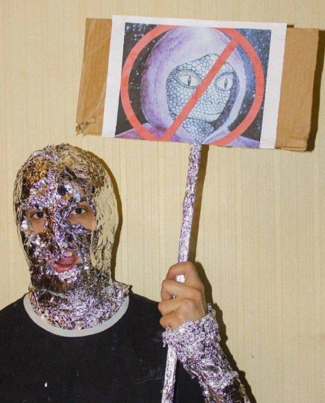 What Is Going On Here? (48 pics)