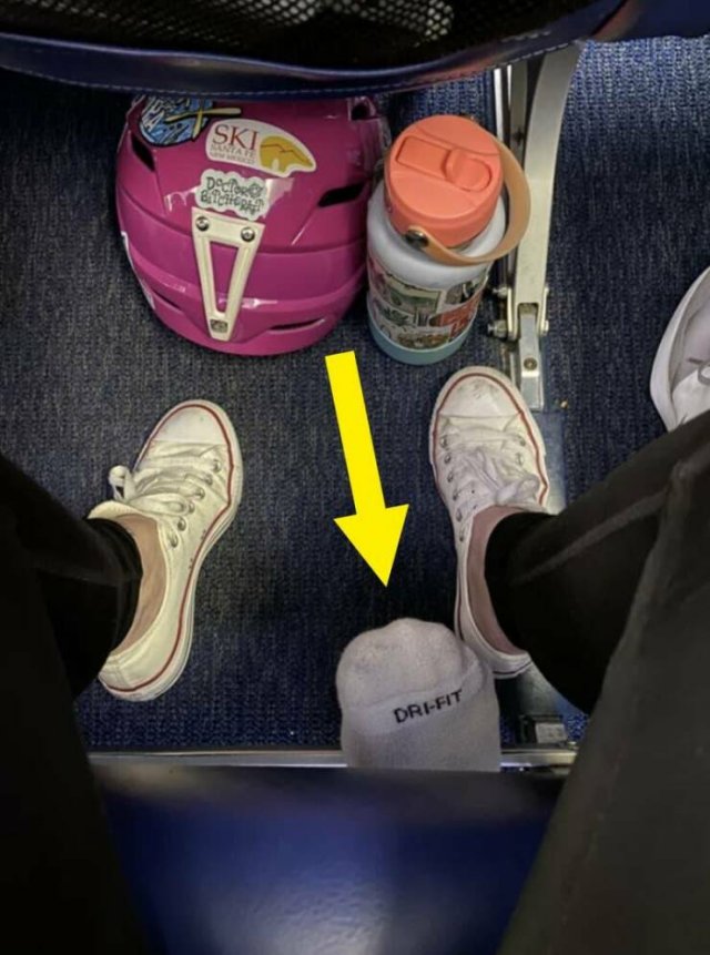 Annoying Finds And Situations (17 pics)