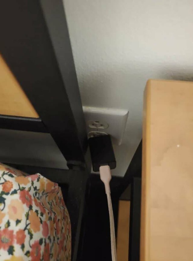 Annoying Finds And Situations (17 pics)