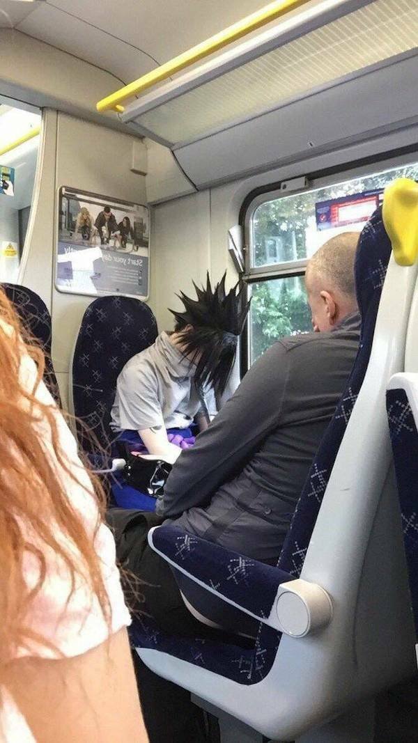 Strange People In The Subway (15 pics)