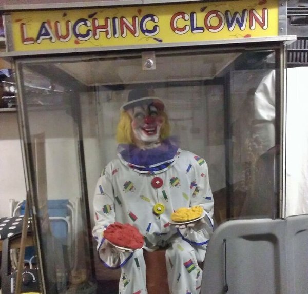 Creepy Finds (14 pics)