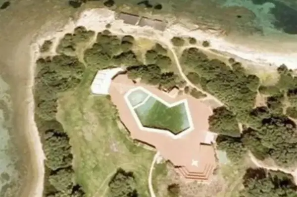 Mysteries And Crimes That Were Solved Using Google Maps (14 pics)