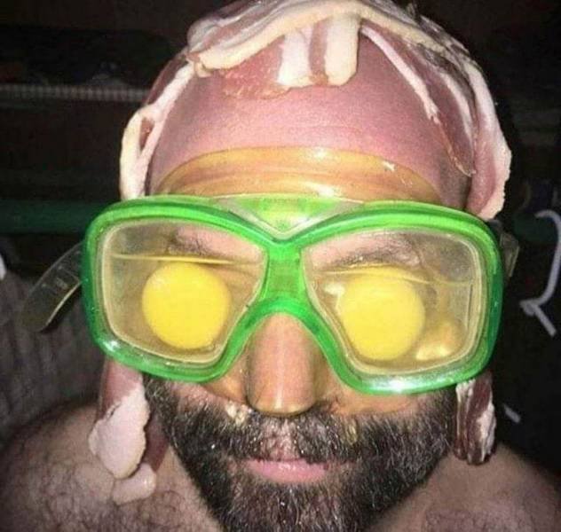 What Is Going On Here? (55 pics)