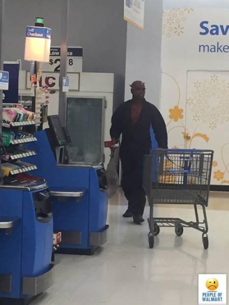 Strange People In Shops (47 pics)