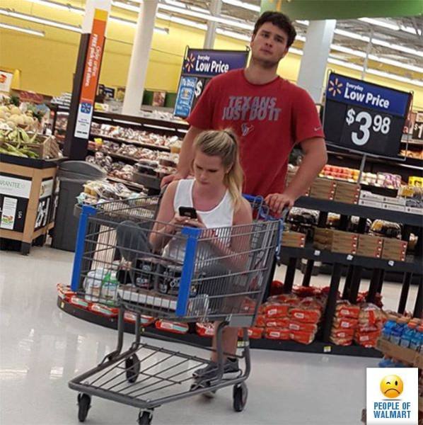 Strange People In Shops (47 pics)