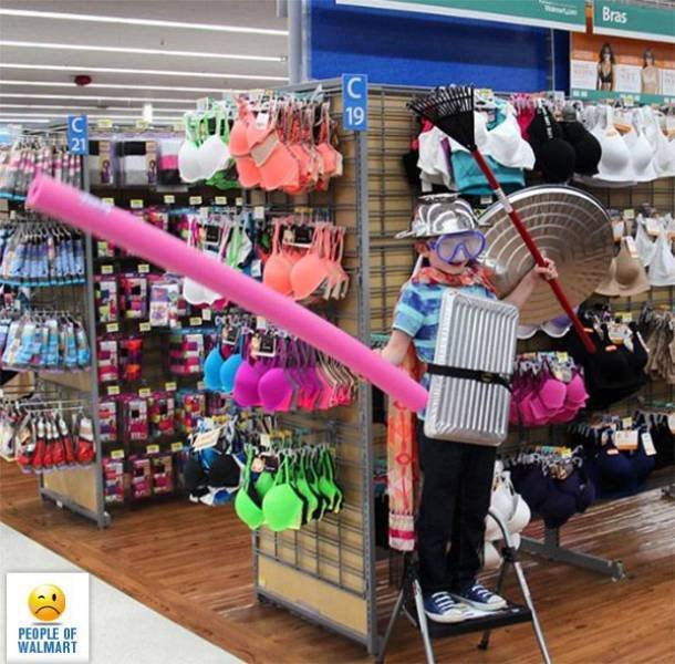Strange People In Shops (47 pics)