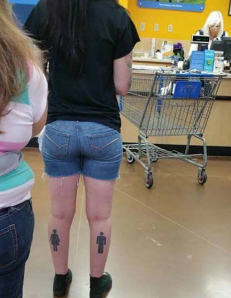 Strange People In Shops (47 pics)
