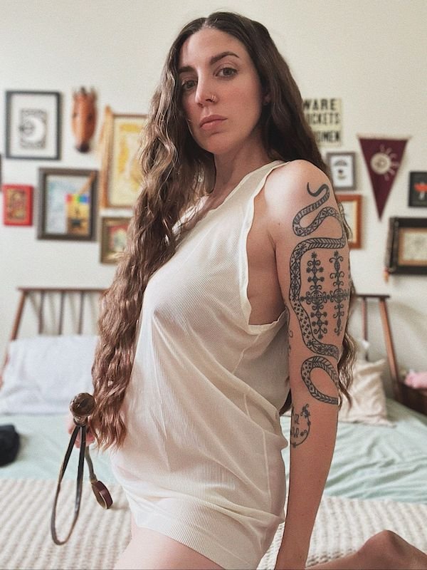 Braless Girls (29 pics)