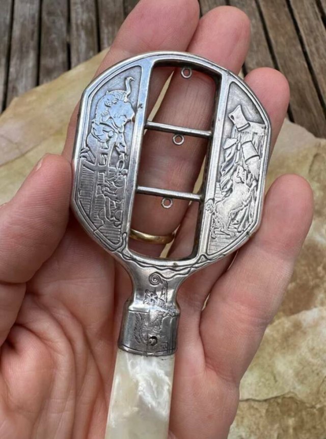 What Are These Things? (17 pics)