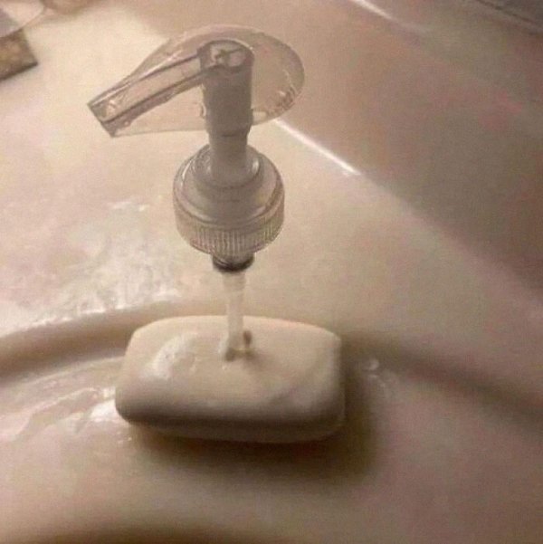 What Is Going On Here? (28 pics)