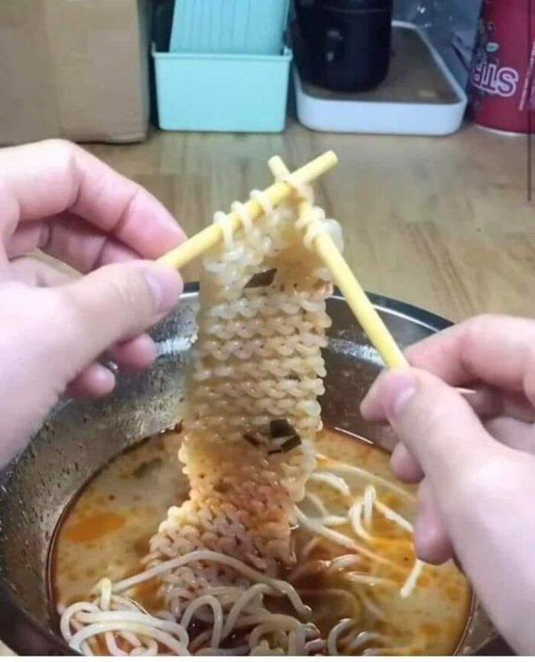 What Is Going On Here? (28 pics)