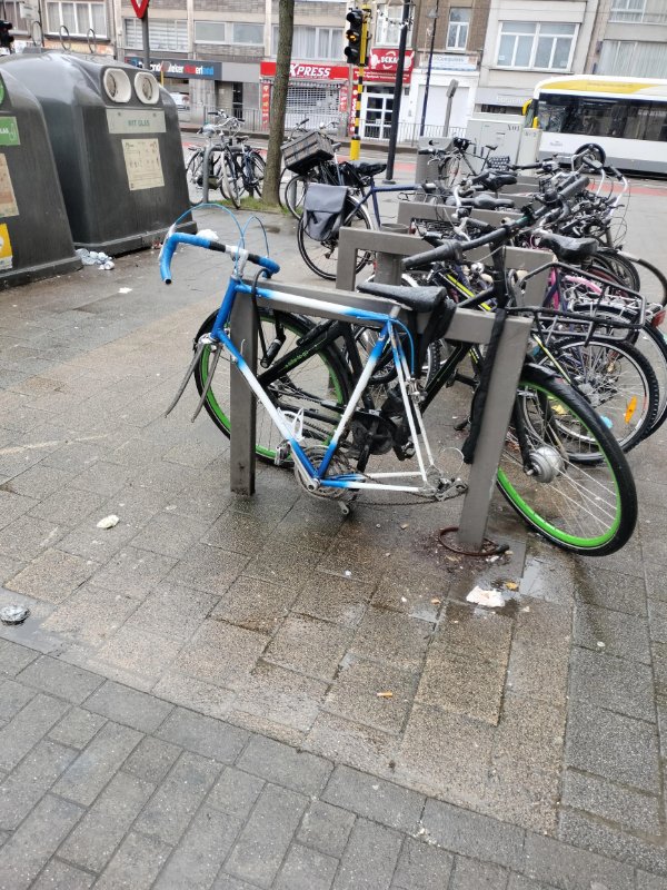 Bad Days Happen (16 pics)