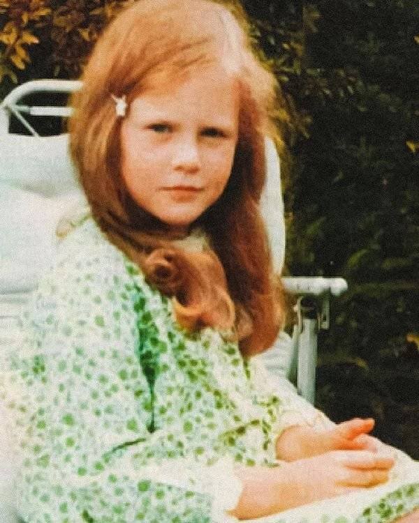 Celebrities In Their Youth (18 pics) Celebrities In Their Youth (18 pics)