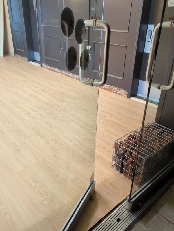 Weird Landlords (24 pics)