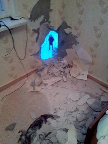 What Is Going On Here? (48 pics)