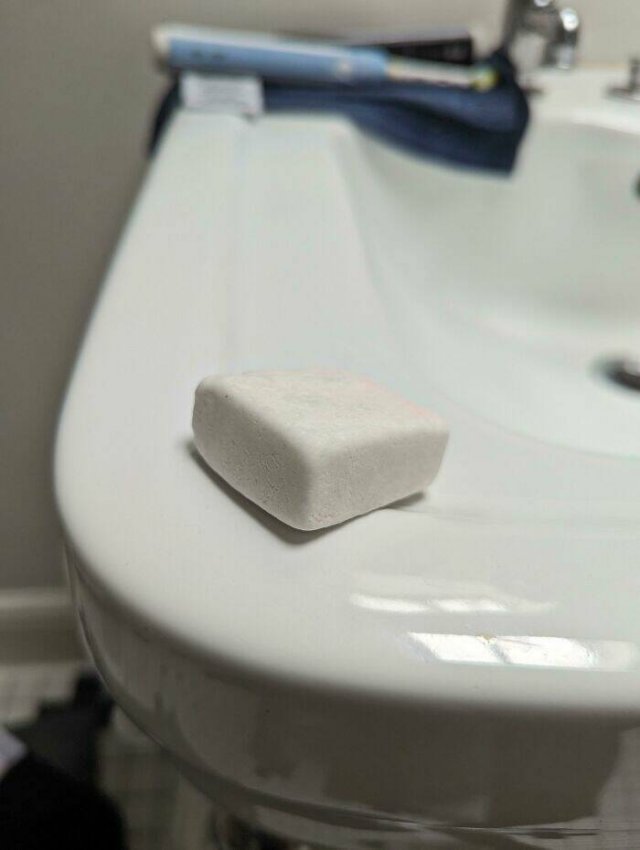What Are These Things? (25 pics)