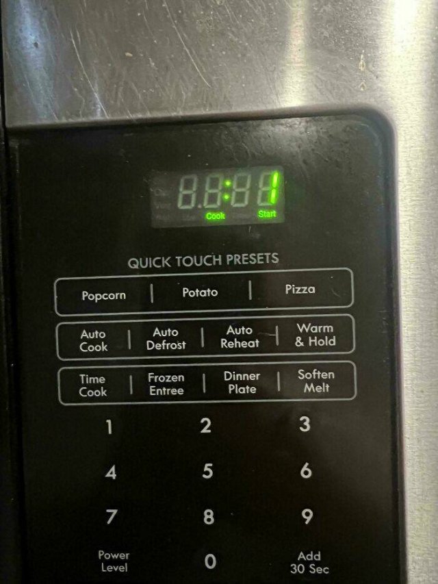 Bad And Weird Neighbors (24 pics)
