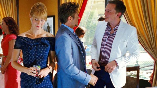 Movie Mistakes (17 pics)