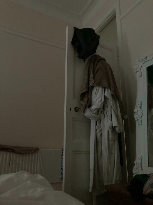 Creepy Photos (18 pics)
