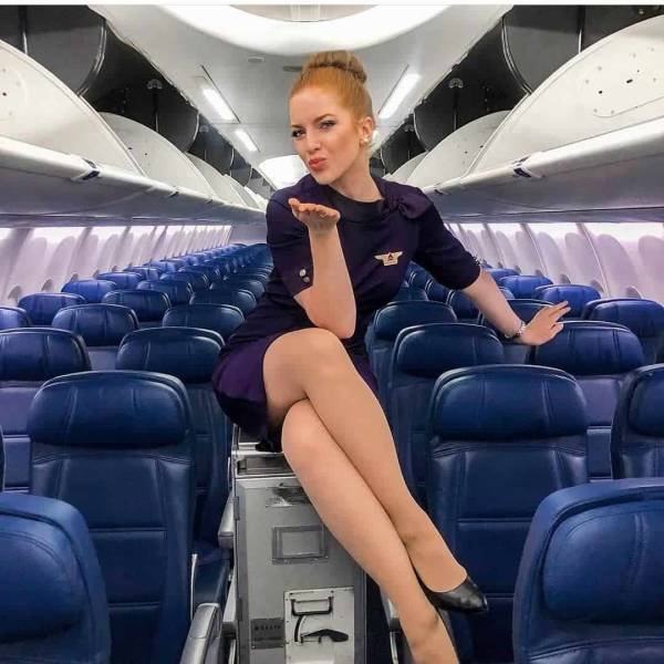 Hot Flight Attendants (48 pics)