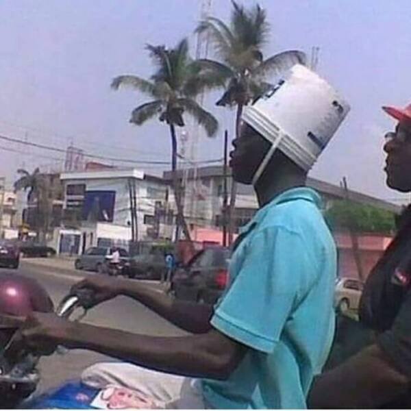 What Is Going On Here? (27 pics)