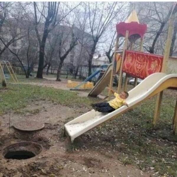 What Is Going On Here? (27 pics)