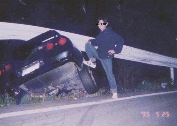 Weird Car Crashes (24 pics)