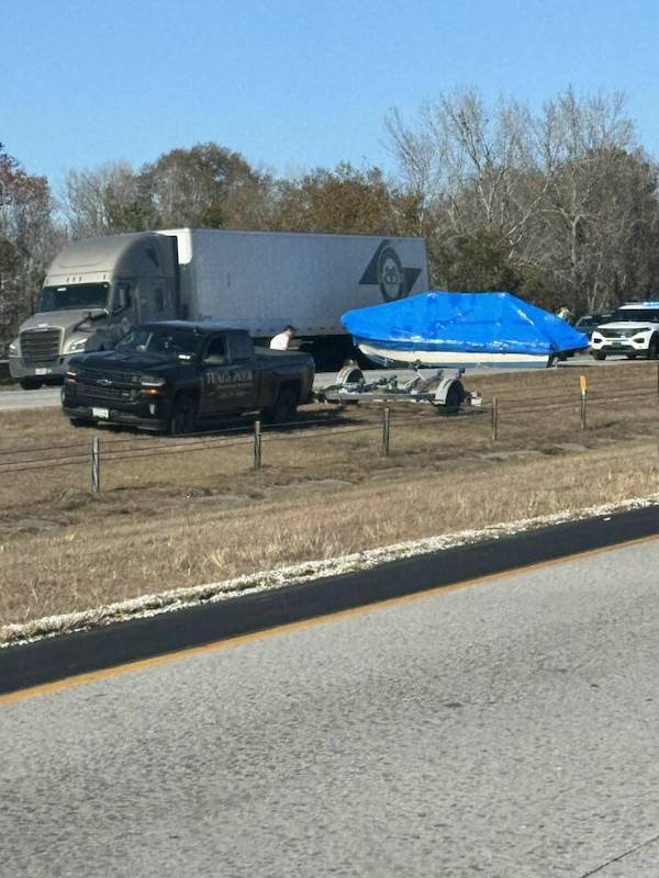 Weird Car Crashes (24 pics)