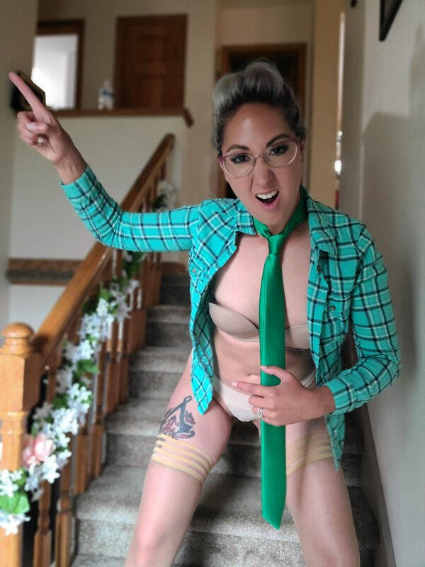 Girls Having Fun (23 pics)