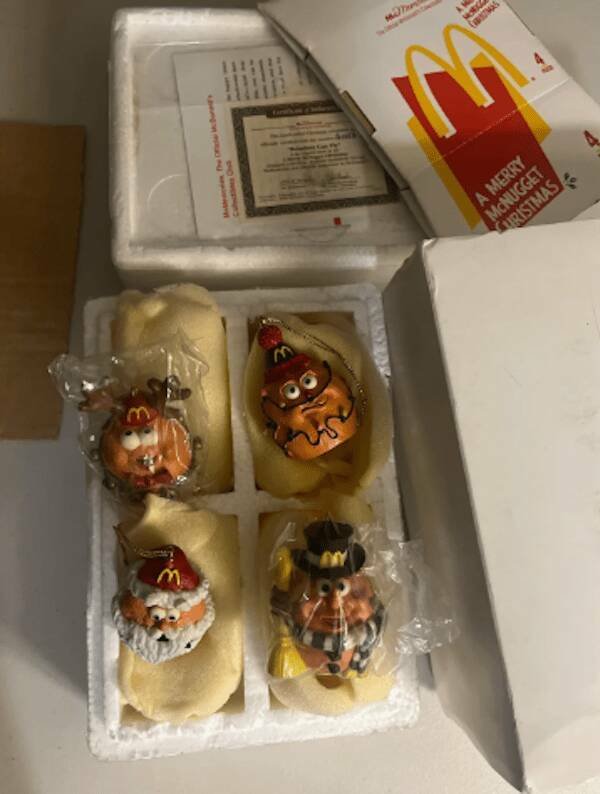 Nostalgic Finds Form The Thrift Stores (15 pics) Nostalgic Finds Form The Thrift Stores (15 pics)