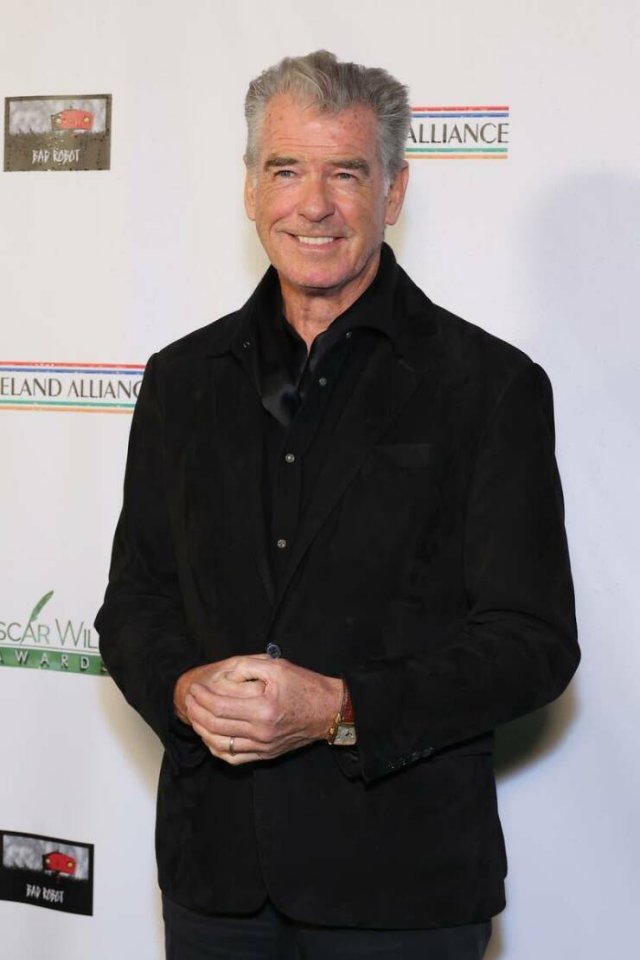 Celebrities Who Are 70 Years Old Or More (24 pics) Celebrities Who Are 70 Years Old Or More (24 pics)