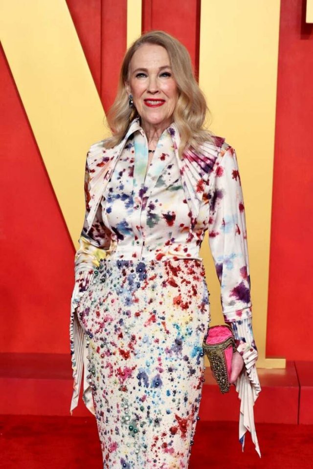 Celebrities Who Are 70 Years Old Or More (24 pics) Celebrities Who Are 70 Years Old Or More (24 pics)