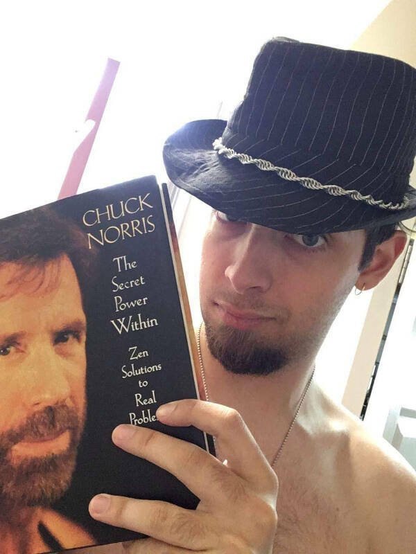 People Share Their Awkward And Funny Photos (20 pics)