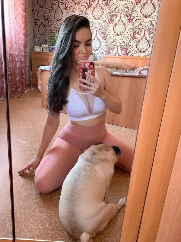 Selfie Girls (31 pics)