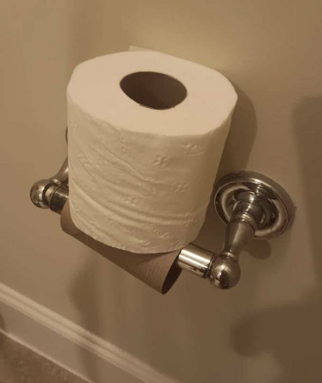 Annoying Finds And Situations (19 pics)