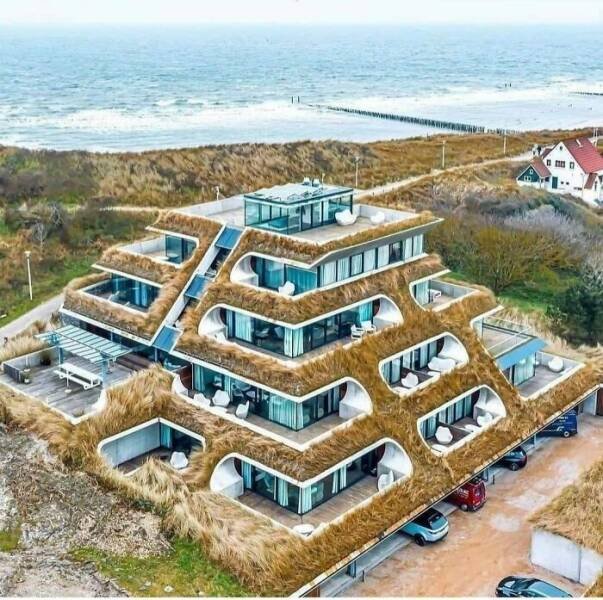 Unusual Buildings (15 pics) Unusual Buildings (15 pics)