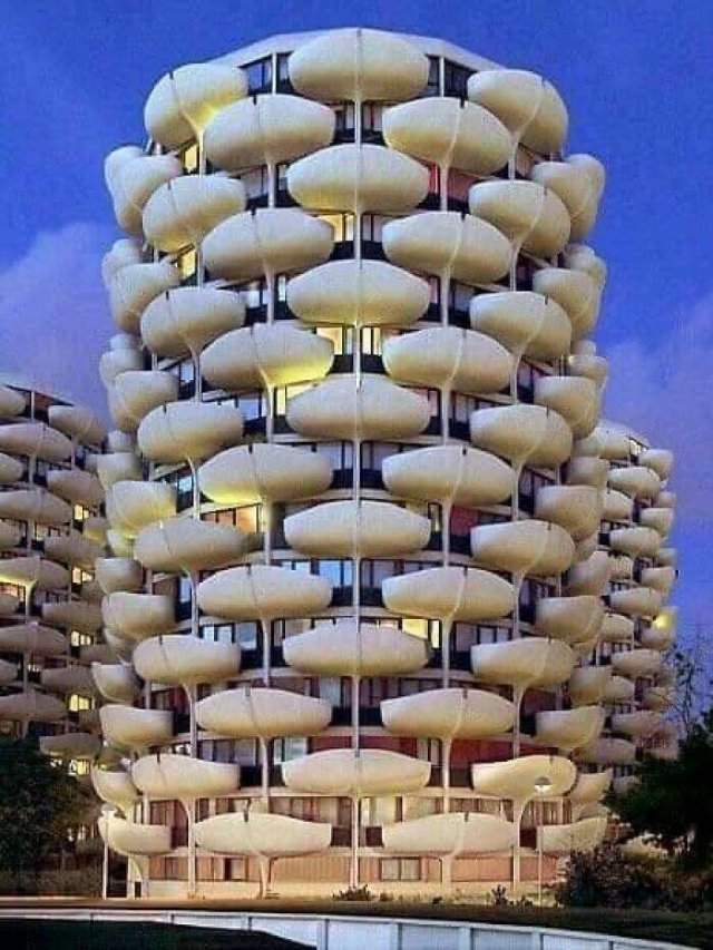Unusual Buildings (15 pics) Unusual Buildings (15 pics)