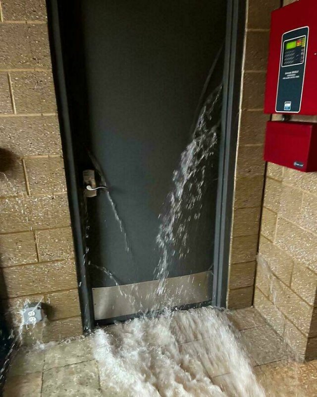 Bad Days Happen (22 pics)