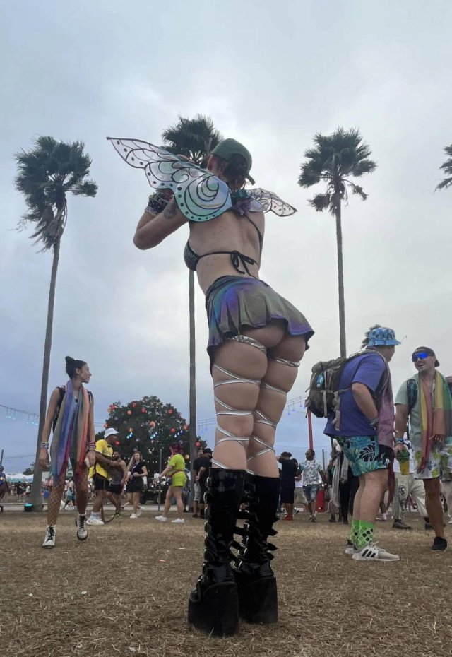 Girls At Music Festivals (39 pics)