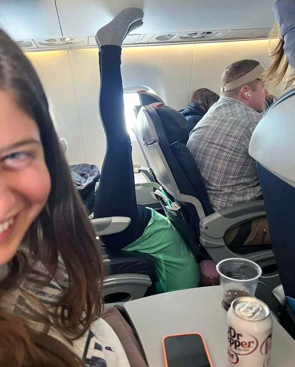 What Is Going On Here? (20 pics)