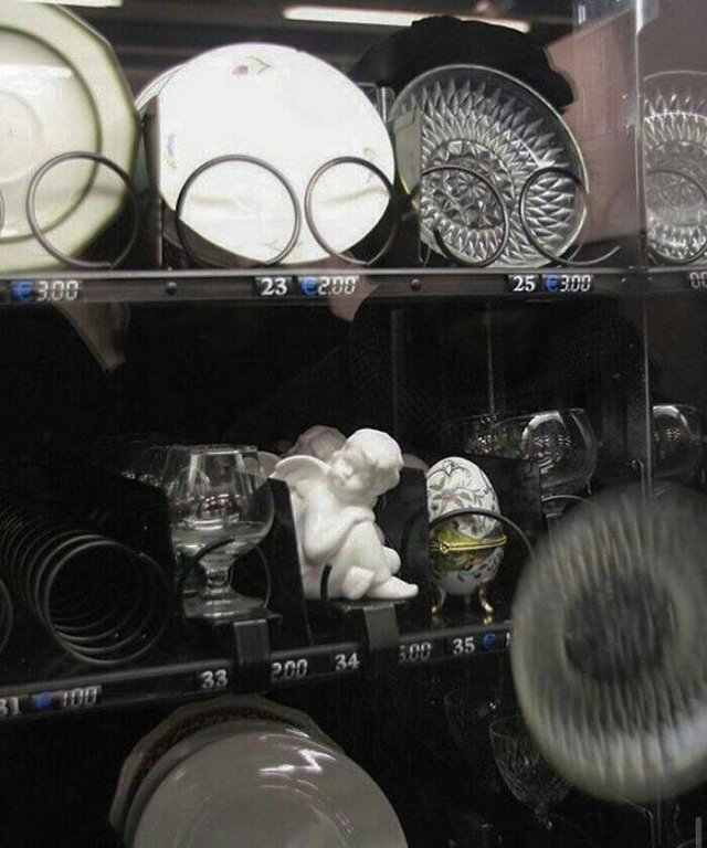 Weird Finds And Situations (22 pics)