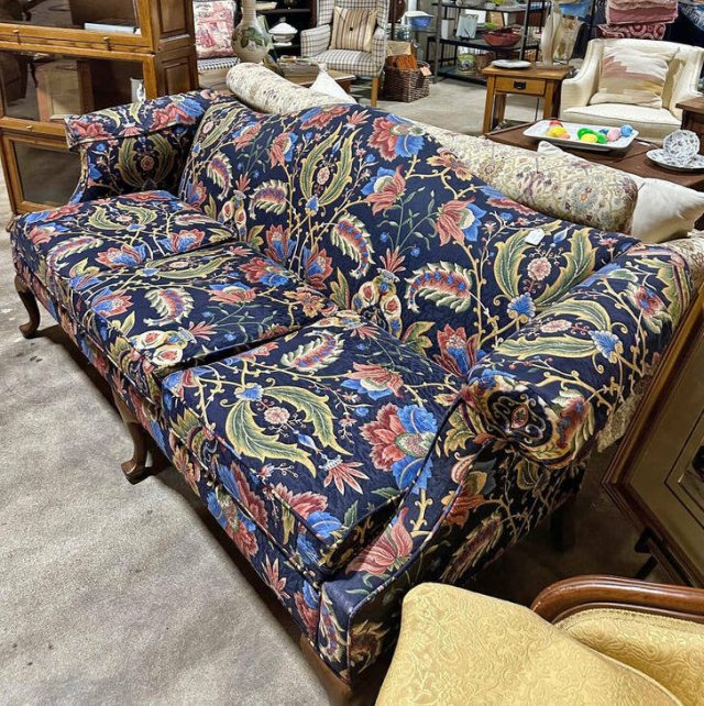 Unusual Finds In Thrift Shops (19 pics)