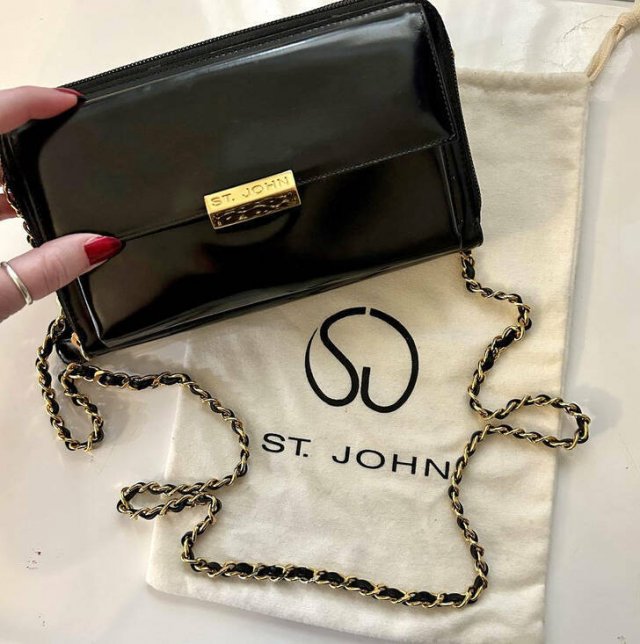 Unusual Finds In Thrift Shops (19 pics)