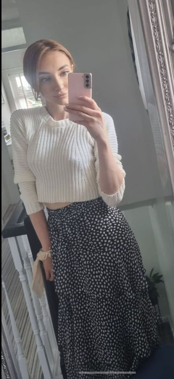 Braless Girls (33 pics)