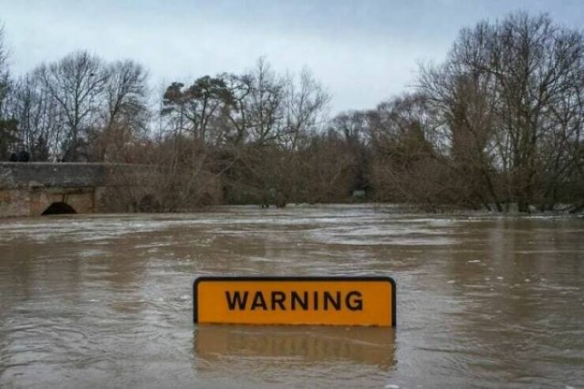 Funny Signs (25 pics)